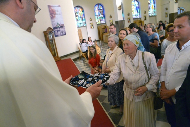 Przyjęcie szkaplerza w skarżyskim sanktuarium