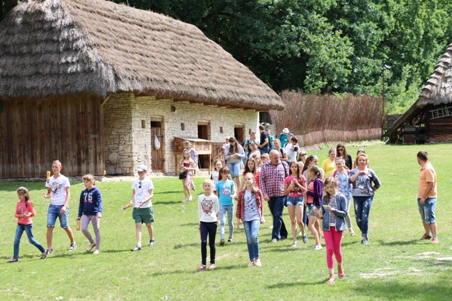 Dzieci z Rudek w radomskim skansenie