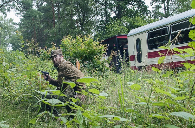 Partyzanci na wąskotorówce