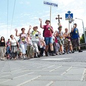 Wśród pątników są tacy, którzy nie wyobrażają sobie wakacji bez rekolekcji w drodze.