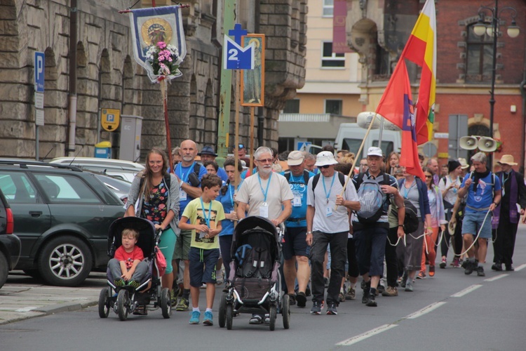 Wyruszyła 25. Piesza Pielgrzymka Legnicka