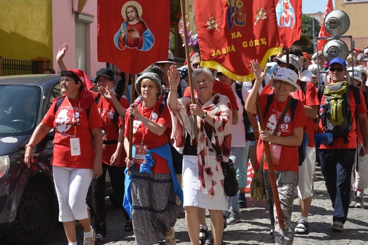 Ruszyła XIV Piesza Pielgrzymka Diecezji Świdnickiej na Jasną Górę