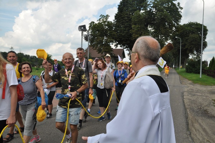 Pielgrzymka Piesza na Jasną Górę - drugi dzień drogi