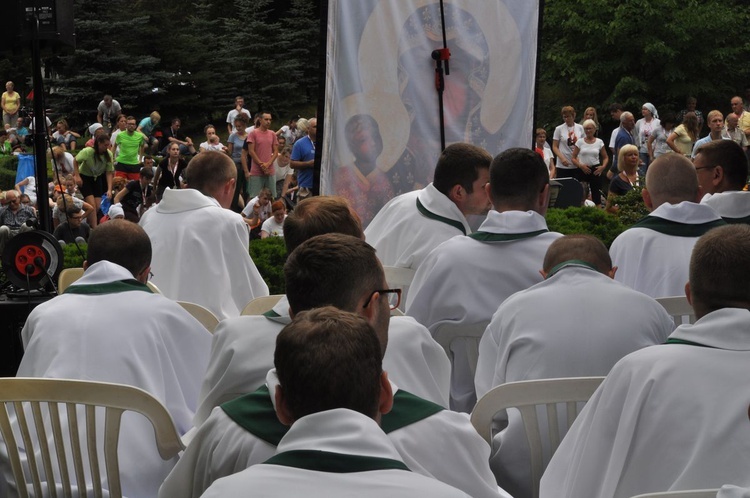 Pielgrzymka Piesza na Jasną Górę - drugi dzień drogi