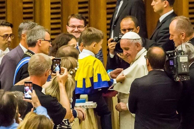 Papież Franciszek - Kawalerem Orderu Uśmiechu