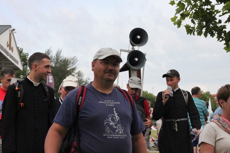 Z Trzebnicy w stronę Oleśnicy