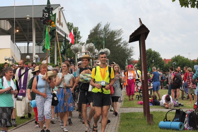 Z Trzebnicy w stronę Oleśnicy