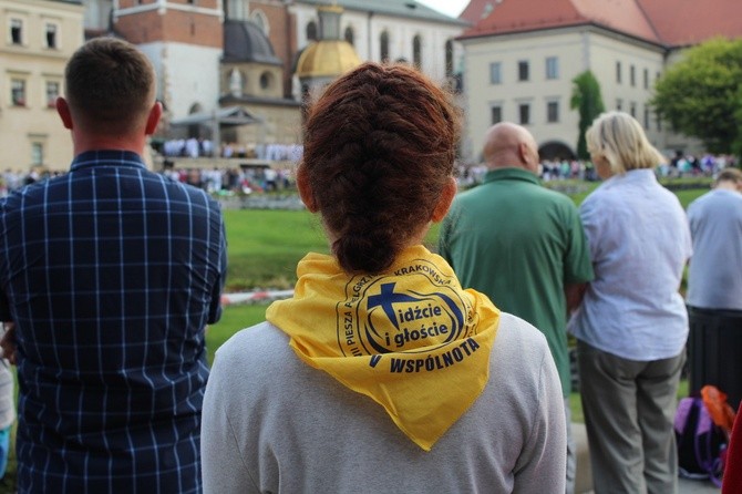 Wyjście Pieszej Pielgrzymki Krakowskiej z Wawelu na Jasną Górę