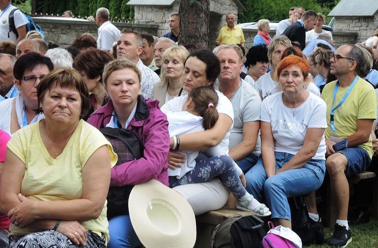 26. Piesza Pielgrzymka Bielsko-Żywiecka na Jasną Górę - Msza św. w Hałcnowie