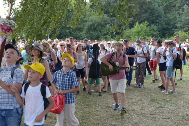 Wyruszyła pielgrzymka radomska na Jasną Górę