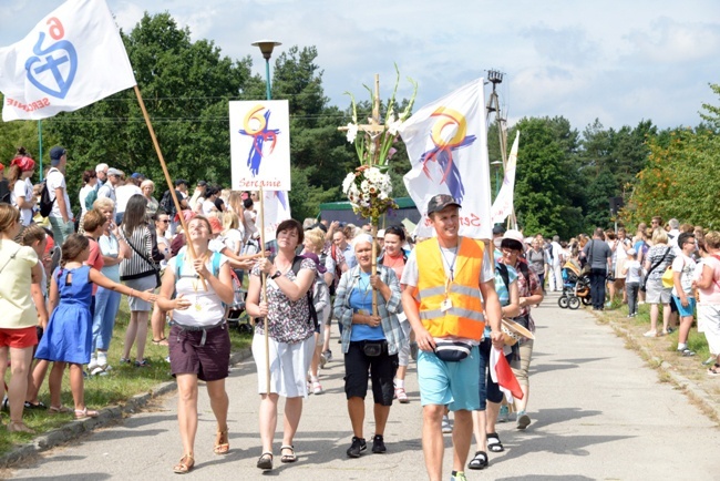 Wyruszyła pielgrzymka radomska na Jasną Górę