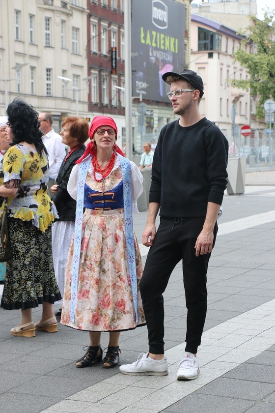 Spotkanie w strojach śląskich w Katowicach