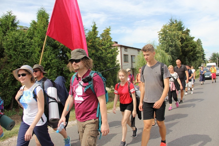 "Siedemnastki" w Lewiczynie. Pielgrzymkowy ślub