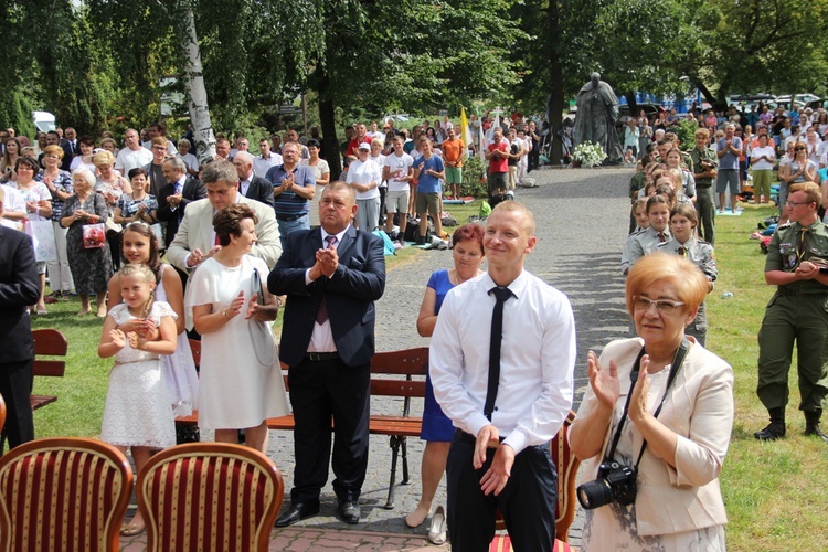 "Siedemnastki" w Lewiczynie. Pielgrzymkowy ślub