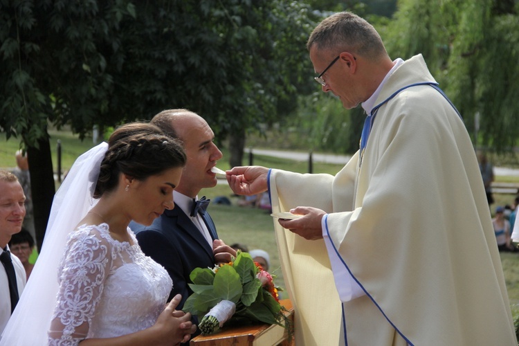 "Siedemnastki" w Lewiczynie. Pielgrzymkowy ślub