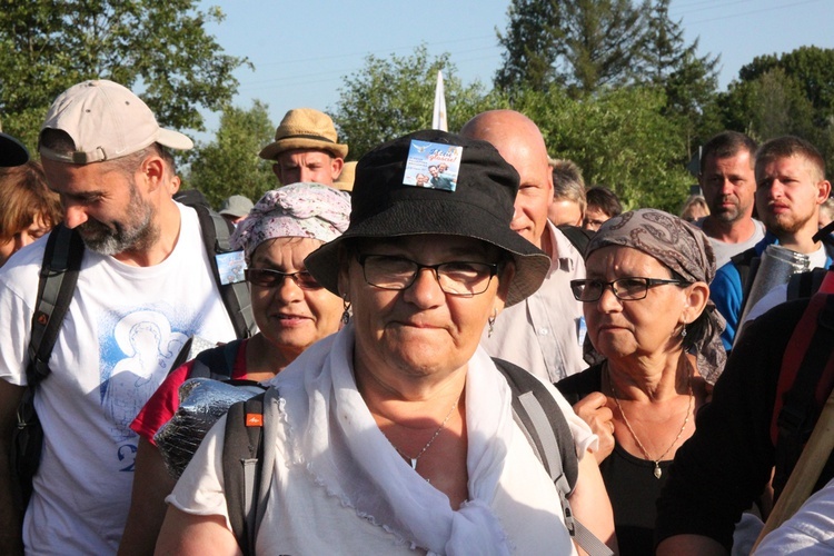 Bór Zapilski - Częstochowa Zacisze cz. 1