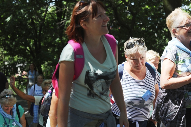 34. pielgrzymka z Oświęcimia na Jasną Górę - w Gołonogu - 2017