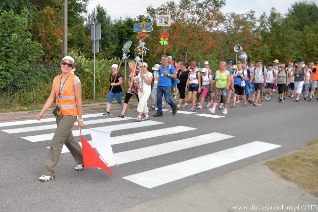 Kolumna opoczyńska w drodze na Jasną Górę