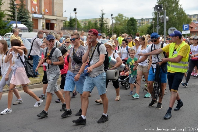 Kolumna opoczyńska w drodze na Jasną Górę