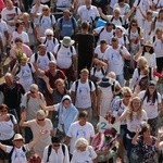 Wejście Pieszej Pielgrzymki Wrocławskiej na Jasną Górę cz.1