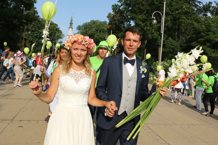 Wejście Pieszej Pielgrzymki Wrocławskiej na Jasną Górę cz.1