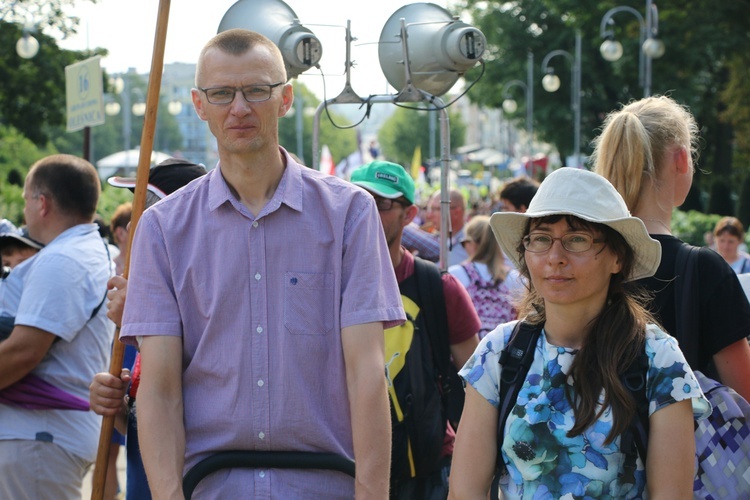 Wejście Pieszej Pielgrzymki Wrocławskiej na Jasną Górę cz.1