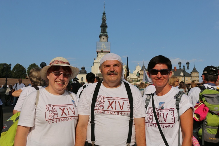 Wejście Pieszej Pielgrzymki Wrocławskiej na Jasną Górę cz.1