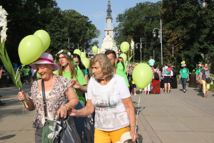 Wejście Pieszej Pielgrzymki Wrocławskiej na Jasną Górę cz. 3