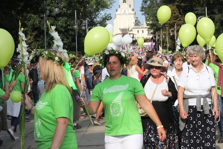 Wejście Pieszej Pielgrzymki Wrocławskiej na Jasną Górę cz. 3