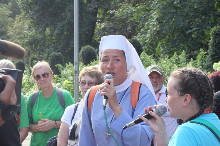 Wejście Pieszej Pielgrzymki Wrocławskiej na Jasną Górę cz. 3