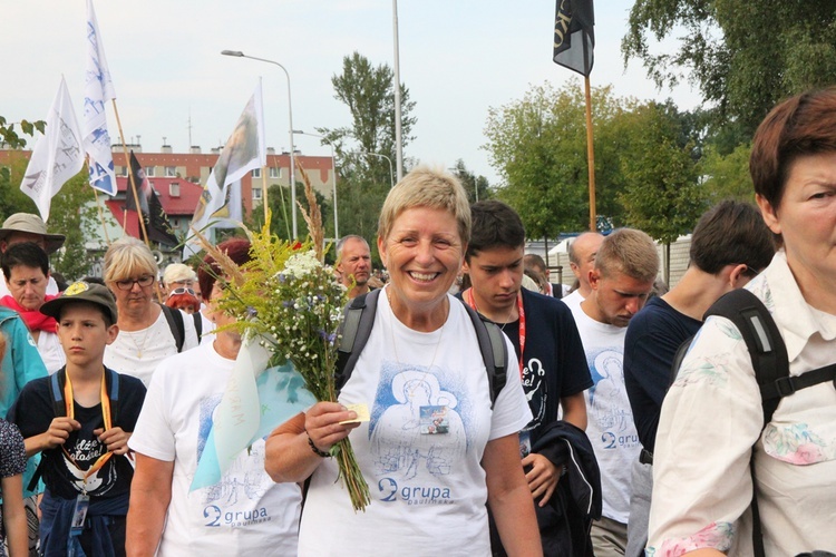 Wejście Pieszej Pielgrzymki Wrocławskiej na Jasną Górę cz. 2