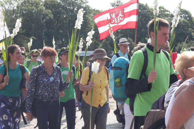 Wejście Pieszej Pielgrzymki Wrocławskiej na Jasną Górę cz. 5 