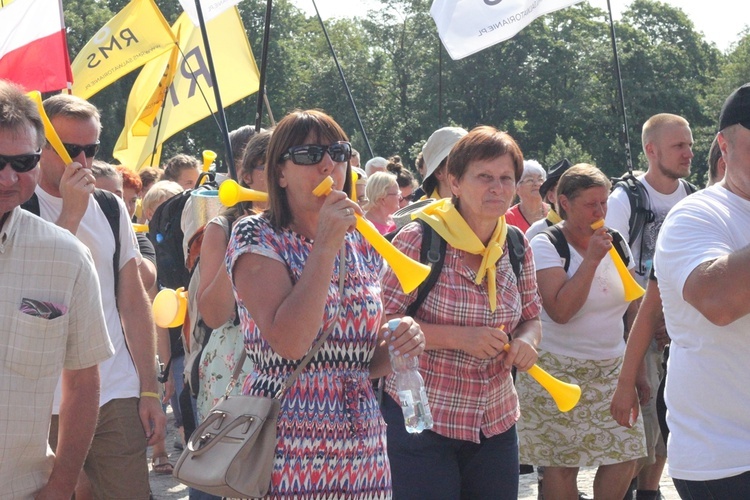 Wejście Pieszej Pielgrzymki Wrocławskiej na Jasną Górę cz. 6