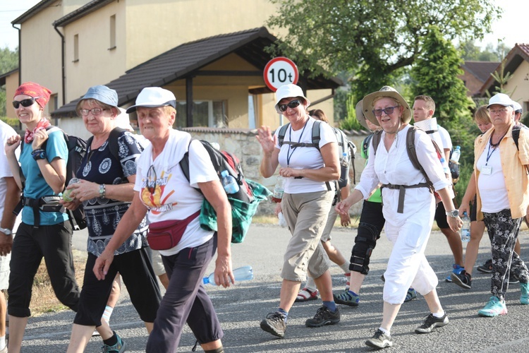 16. Czechowicka Pielgrzymka na Jasną Górę na trasie - 2017