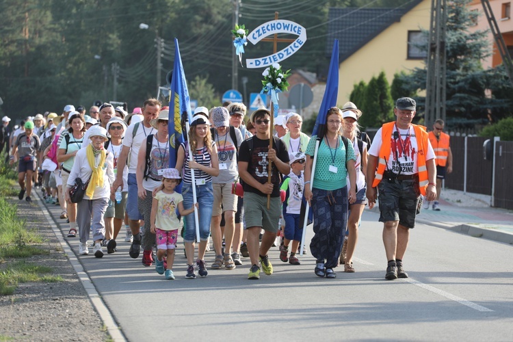 16. Czechowicka Pielgrzymka na Jasną Górę na trasie - 2017