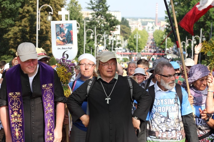 Piesza Pielgrzymka Krakowska wchodzi na Jasną Górę