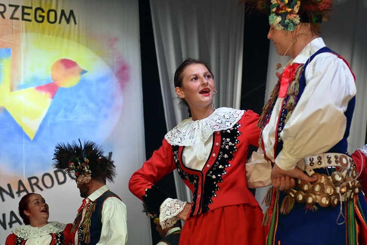 Koncert inauguracyjny 26. Międzynarodowego Festiwalu Folkloru w Strzegomiu