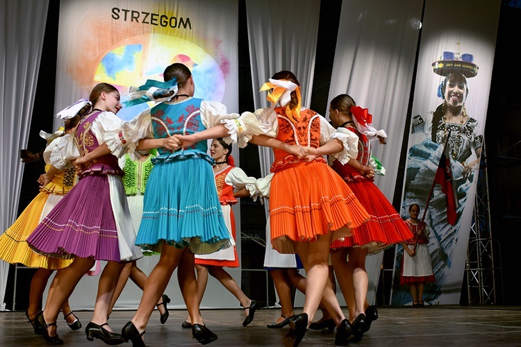 Koncert inauguracyjny 26. Międzynarodowego Festiwalu Folkloru w Strzegomiu