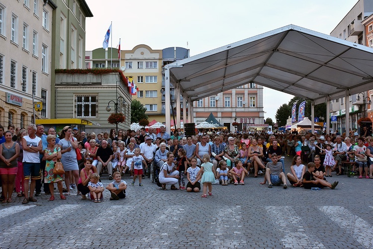 Koncert inauguracyjny 26. Międzynarodowego Festiwalu Folkloru w Strzegomiu