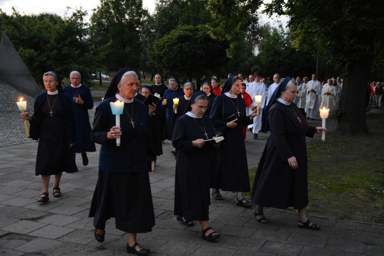 Uroczystości w sanktuarium Matki Bożej Raciborskiej - cz. 2