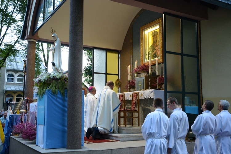 Uroczystości w sanktuarium Matki Bożej Raciborskiej - cz. 2