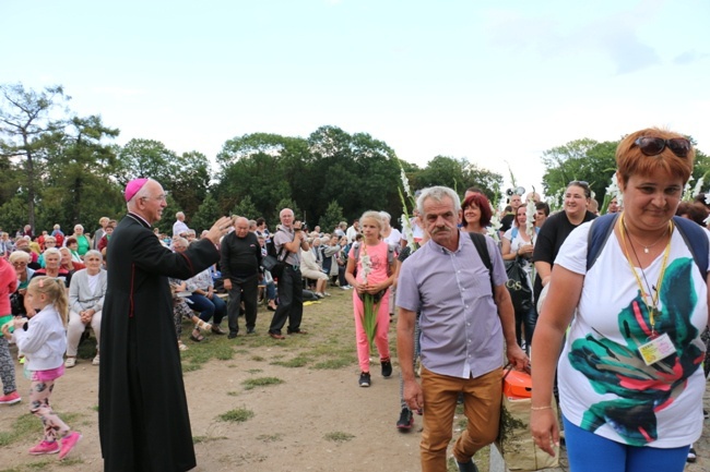 Pielgrzymka diecezji radomskiej - kolumny: opoczyńska, skarżyska i starachowicka