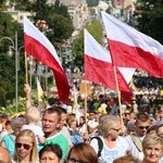 Pielgrzymka diecezji radomskiej - kolumny radomskie