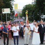 Pielgrzymka diecezji radomskiej - kolumny radomskie