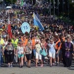 Pielgrzymka diecezji radomskiej - kolumny radomskie