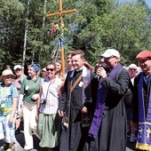 Do pątników dołączył Ireneusz Czop, który w filmie „Klecha” gra ks. Romana Kotlarza.