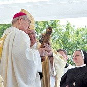 W tym roku prócz  św. Jacka w Kamieniu Śląskim świętował też abp A. Nossol.