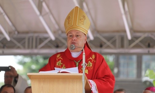 Bp Piotr Greger wygłosił homilię
