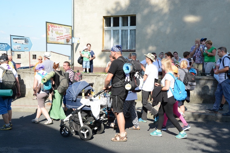 Pielgrzymkowe zejście z Góry św. Anny