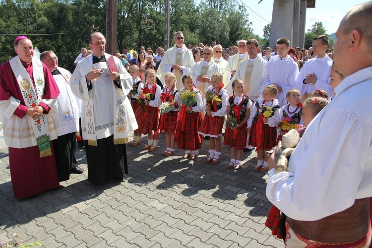 Poświęcenie kościoła w Woli Piskulinej